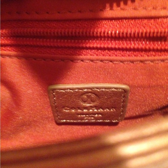 VTG Cole Haan Village Gold Open Flap Pebbled Leather Wristlet - Picture 6 of 8